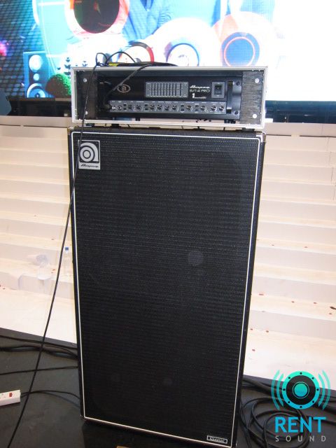  + Ampeg SVT4 Pro+810E