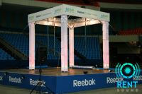14-16  2009,  "", 15-     ,   Reebok.   8x8 .    , 